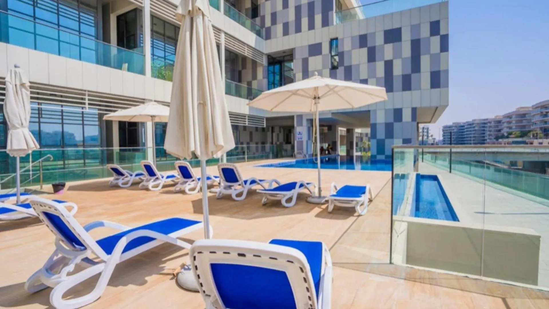 Appartamento Duplex Delight In Al Raha Abu Dhabi