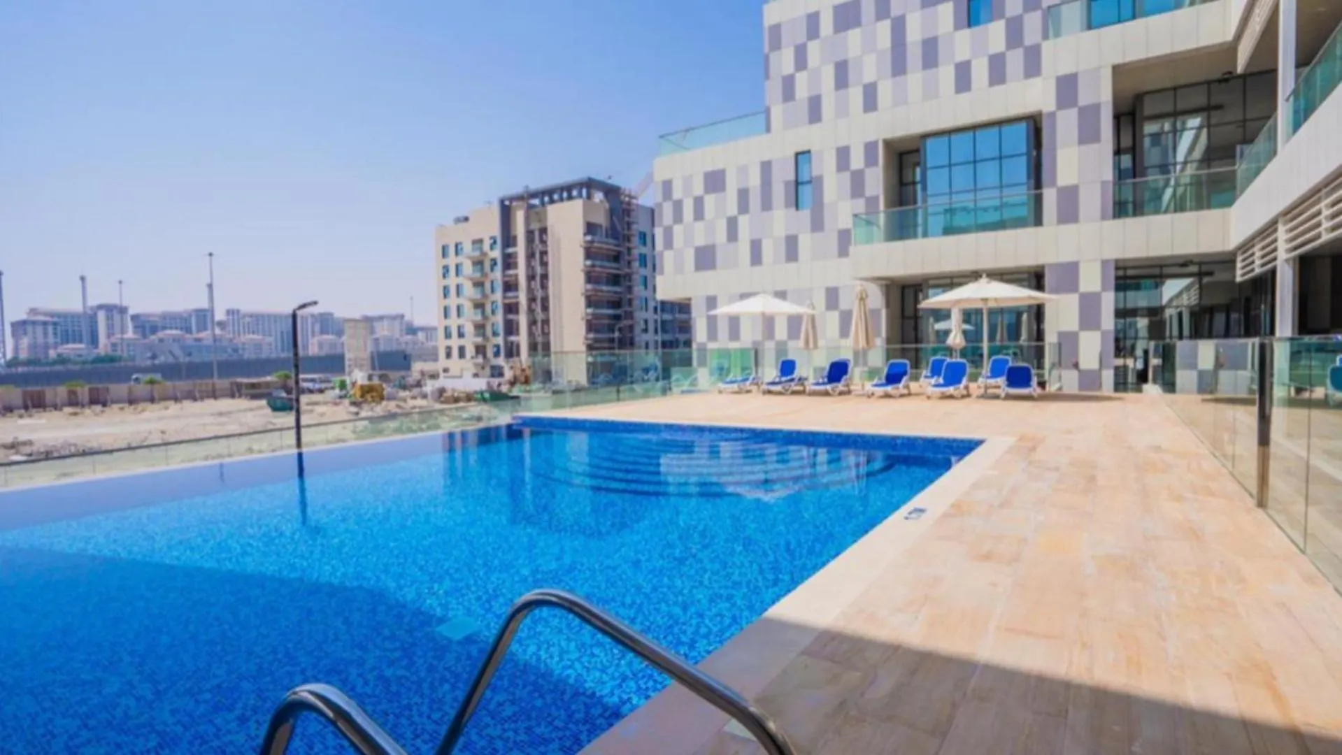 Appartamento Duplex Delight In Al Raha Abu Dhabi